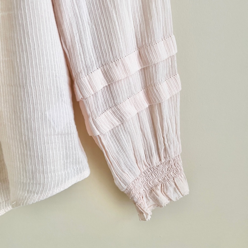 Faherty Top Women's Medium 100% Organic Cotton Peach Ruffles Smocking Cottage - Picture 8 of 12